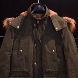 Heavyweight winter parka in khaki/green